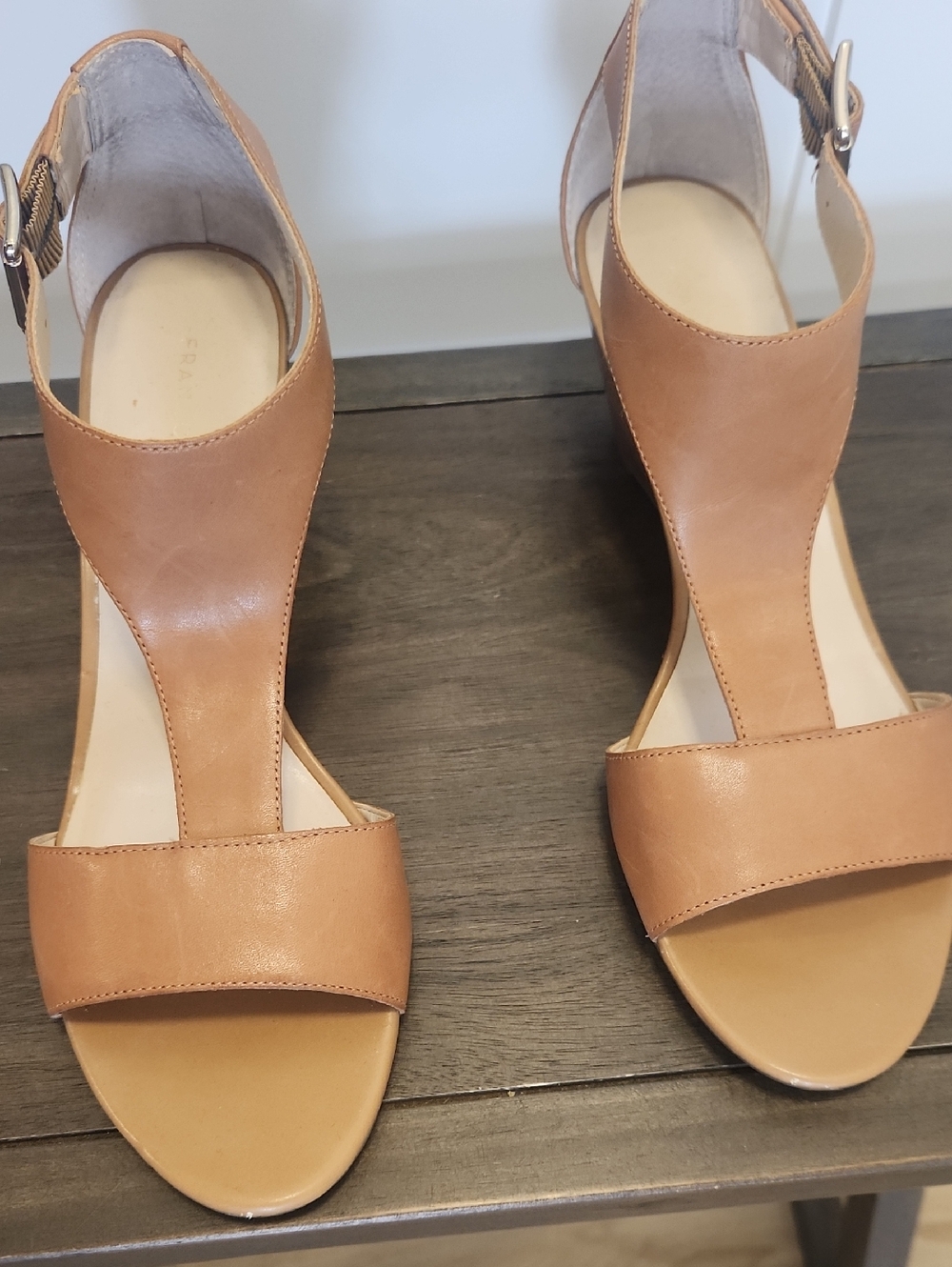 Franco Sarto Women's Tan (Walnut) Leather T-Strap Sandals